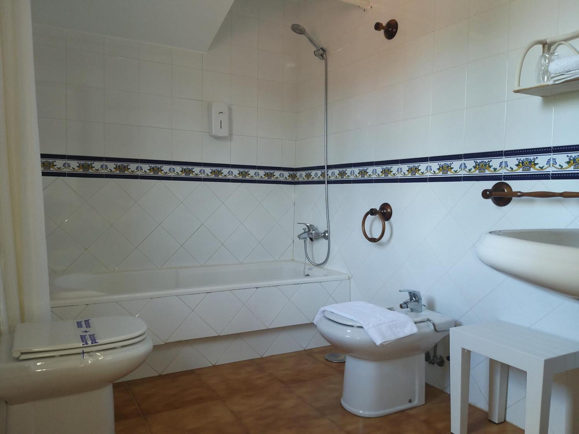 Hostal Restaurante O'Cadaval Frades 객실 사진